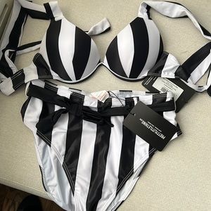 Black and white striped bathing suit set